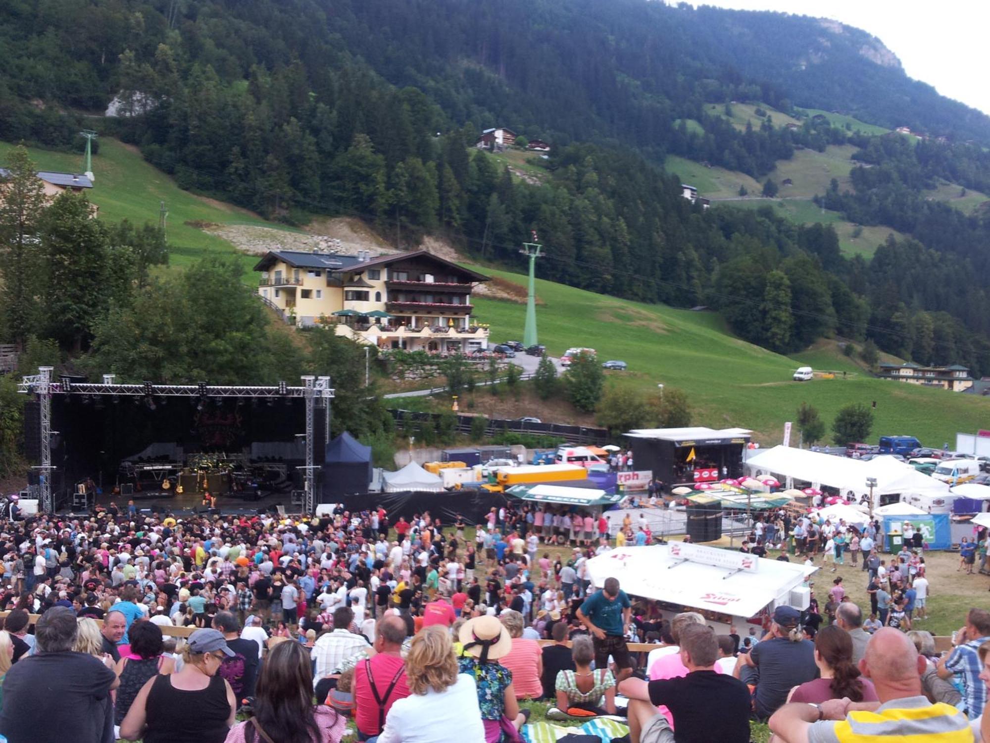 Appartementhaus Zillertal Finkenberg Extérieur photo