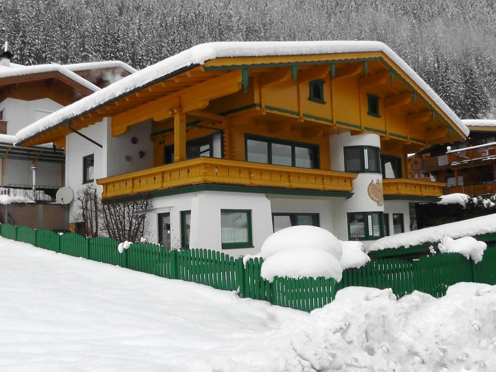 Appartementhaus Zillertal Finkenberg Extérieur photo